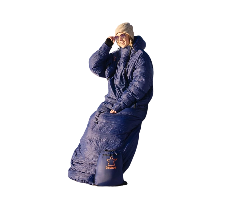 Kvinne slapper av med Utekosen sin